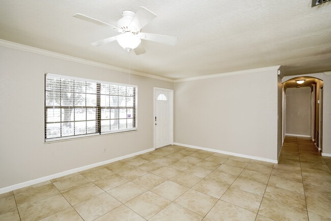 Photo - 1622 SE Collette Ct