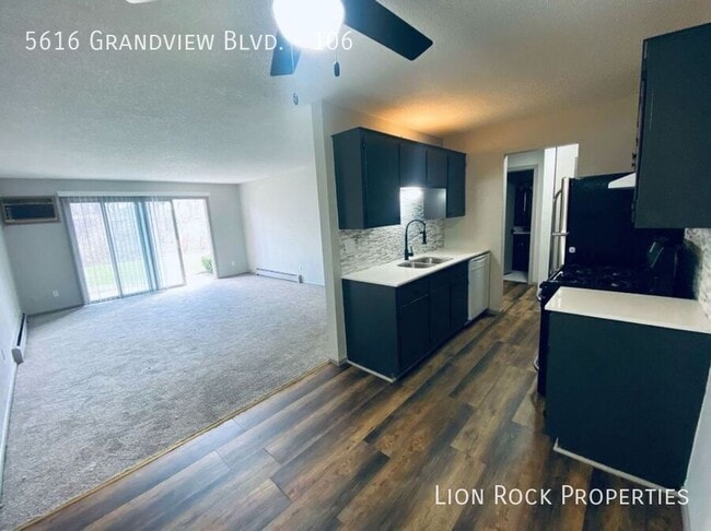 Building Photo - 5616 Grandview Blvd Unit 106