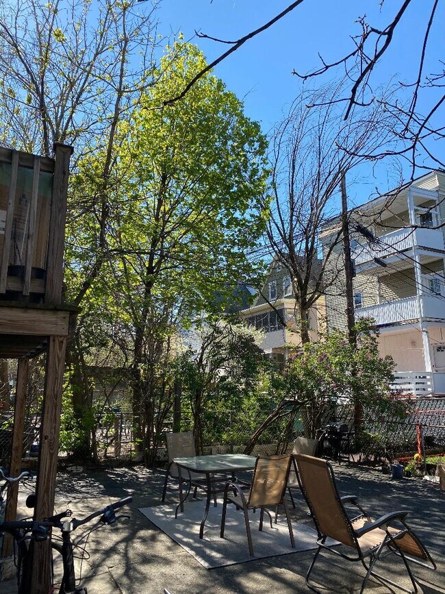 Photo - 366 Highland Ave Unidad 1