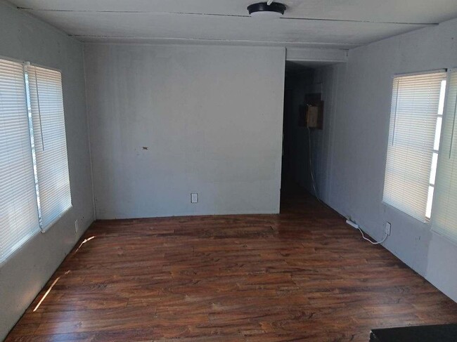 Photo - 951 N Auburn Ave