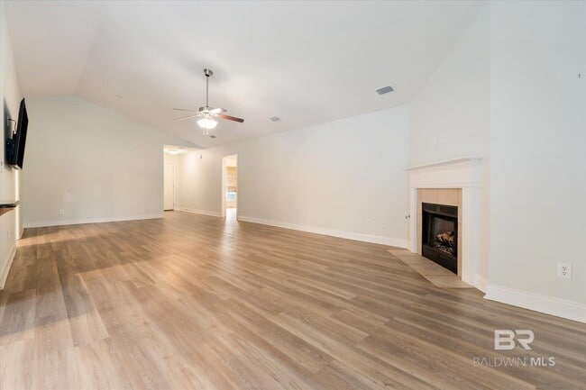 Photo - 9534 Woolrich Ave
