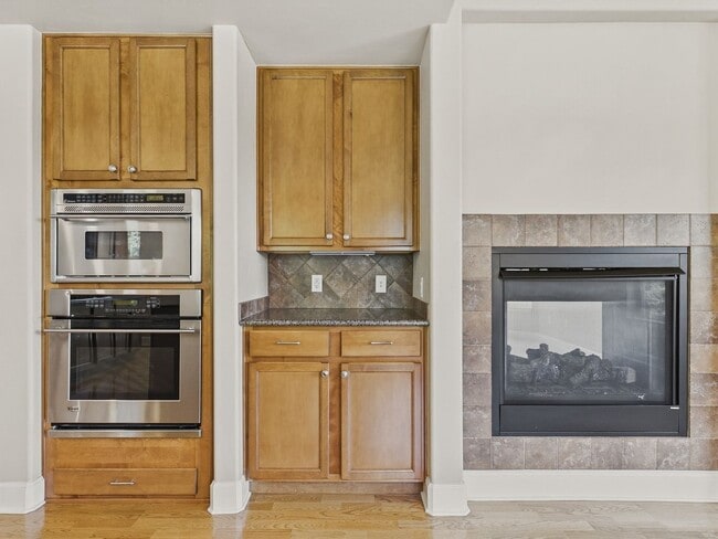 Photo - Beautiful DTC Townhome