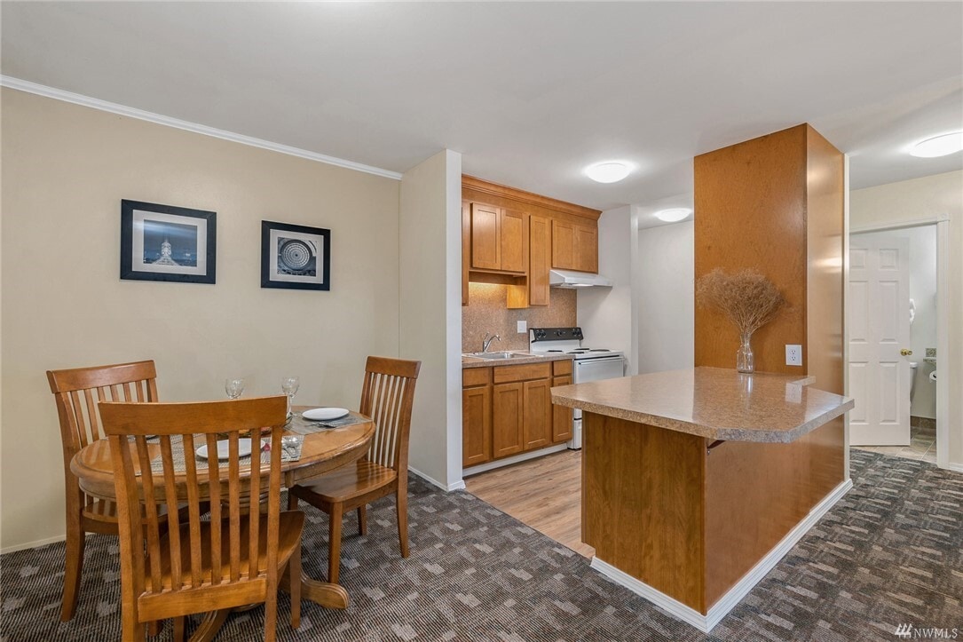 Photo - 4731 12th Ave NE Unit 202