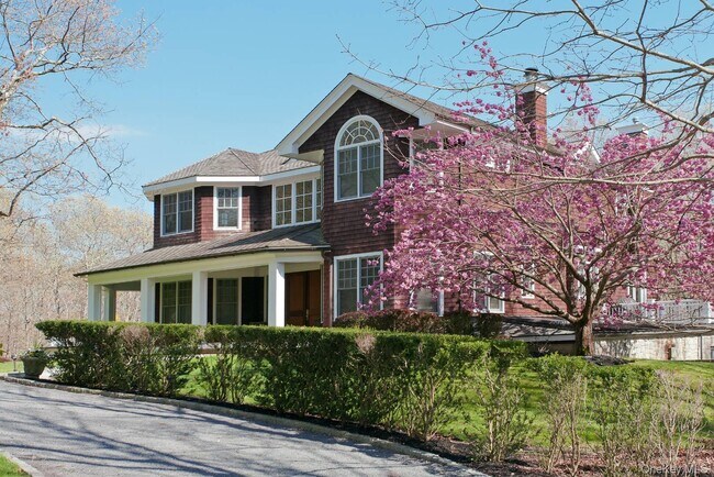 1477 Deerfield Rd