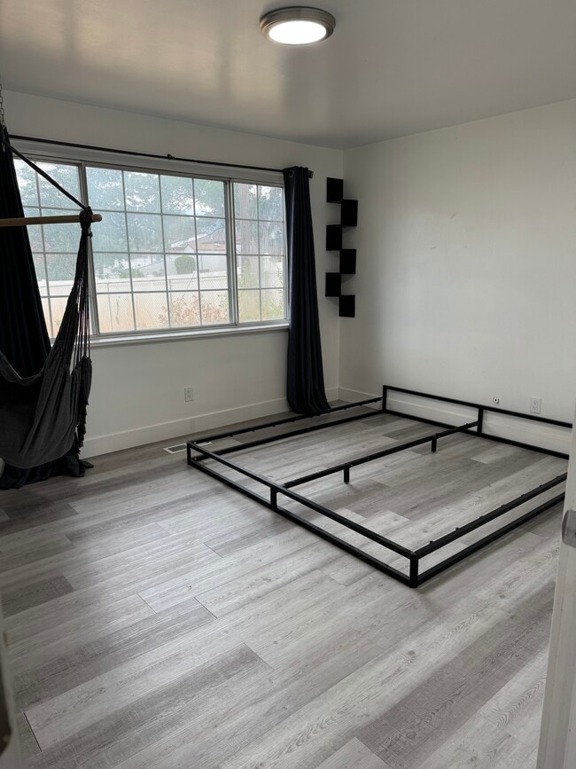 Photo - 883 E Sego Lily Dr