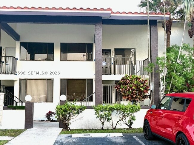 Building Photo - 3200 NW 46th St Unit 205
