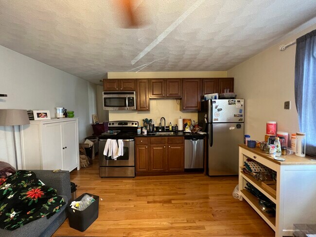 Photo - 218 Holland St Unit 3A
