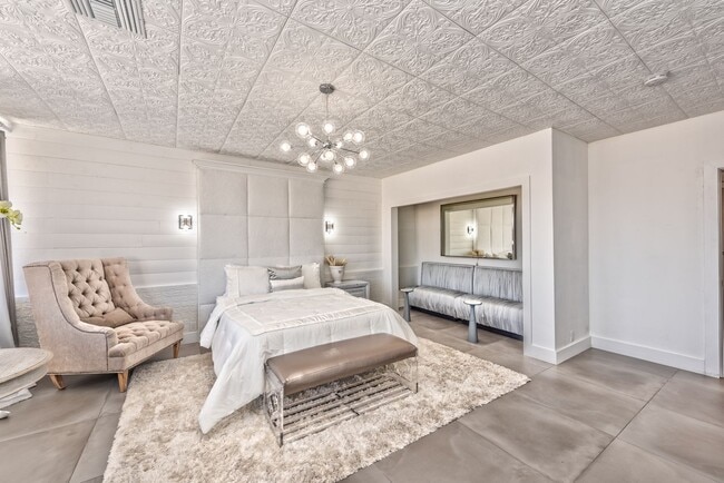 Photo - BEAUTIFUL 3 BEDROOM IN THE ARTS DISTRICT Unit 3 (3 Bedroom)