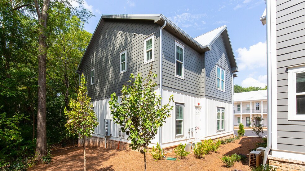 The-One-Clemson-Off-Campus-Living-Near-Clemson-University-Back-Building-Exterior