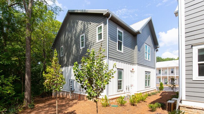 The-One-Clemson-Off-Campus-Living-Near-Clemson-University-Back-Building-Exterior