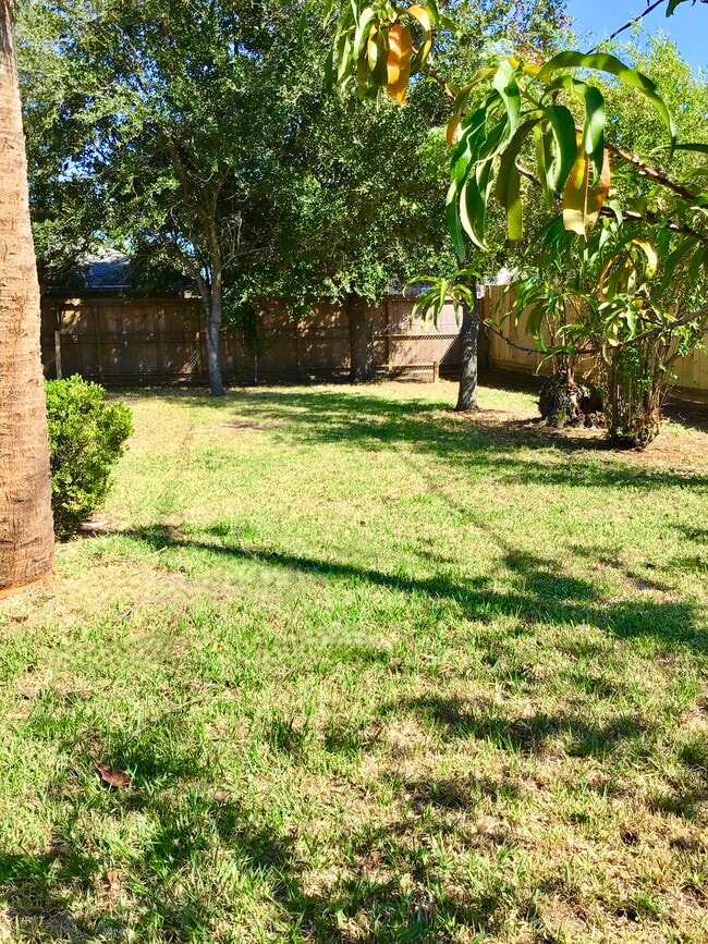 Photo - 6609 Golf Crest Dr