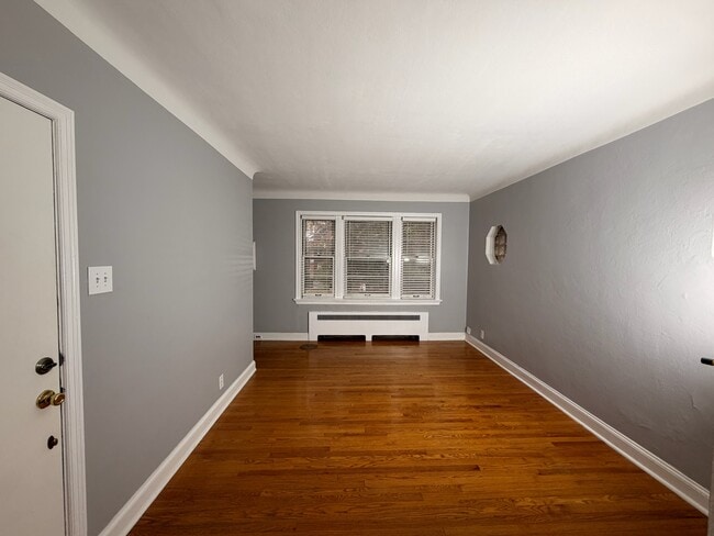 Photo - 6618-6620 Devonshire Ave Unit 2-East