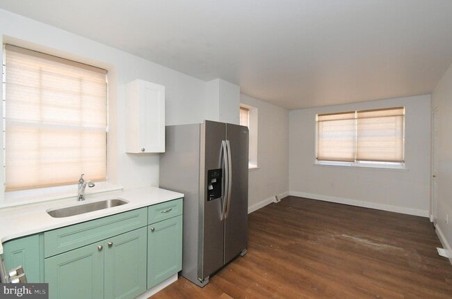 Photo - 1554 N Lawrence St