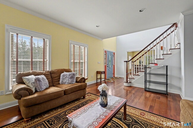 56 Barholm Ave