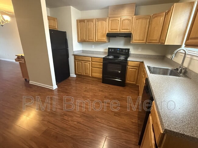 Photo - 2615 Huron St