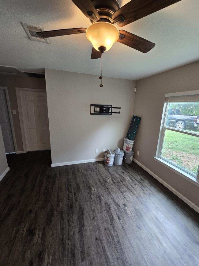 Photo - 613 Carrie Ave