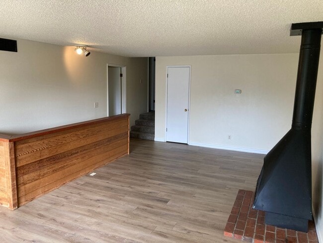Photo - 3791 Onyx St