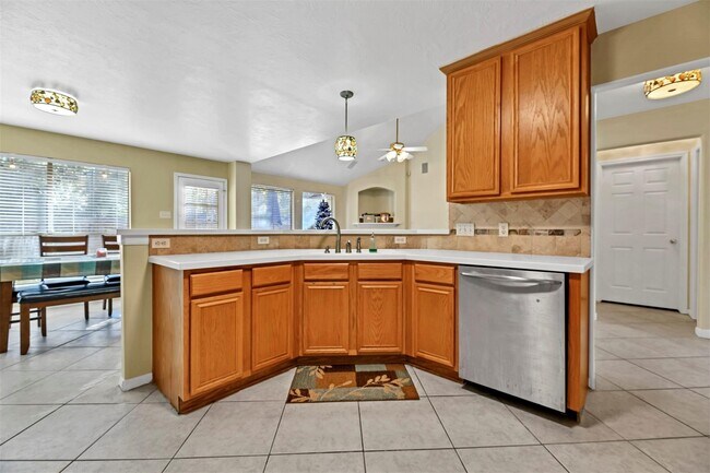 Photo - 1802 Whispering Forest Dr