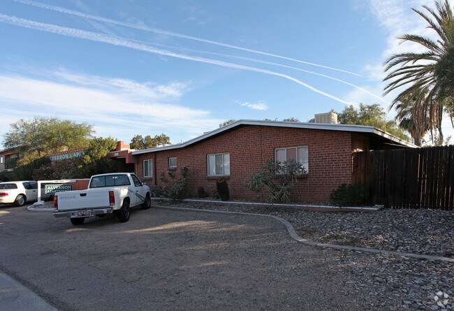 Alvernon Apartments For Rent In Tucson Az Forrent Com