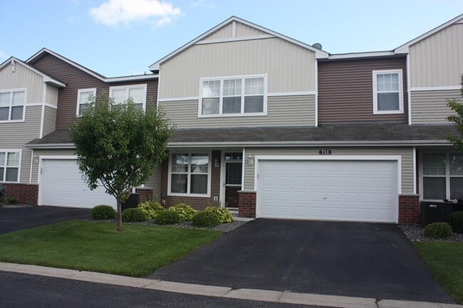 Photo - 711 Willow Glen Dr