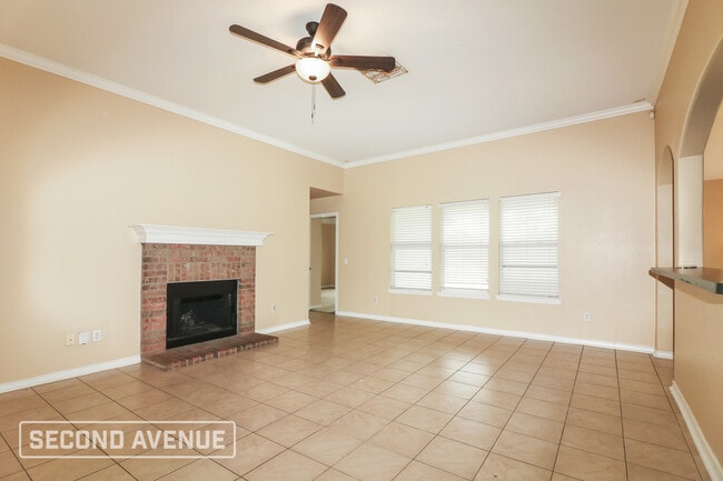 Photo - 5945 Sutherland Dr