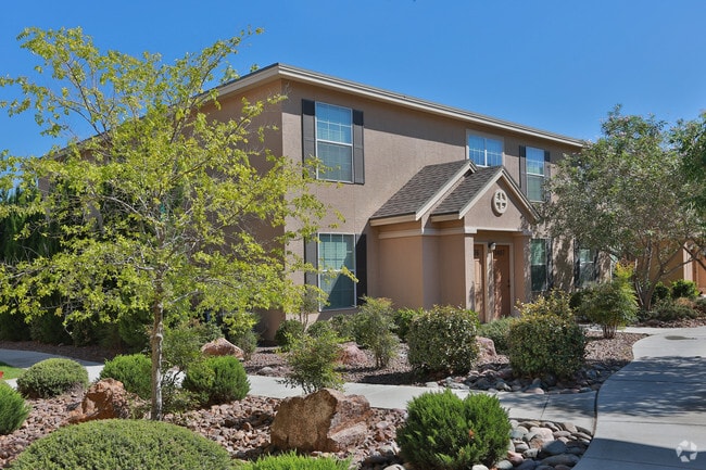 The Cottages at Edgemere - The Cottages at Edgemere