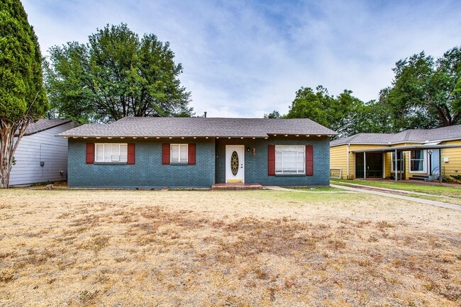 Building Photo - Pre Leasing for fall 2026! 3/2 in Tech Terrace!