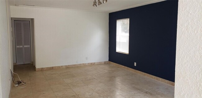 Photo - 413 SW 16th St