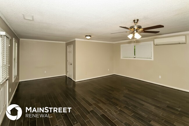 Photo - 1009 Timber Brook Cir