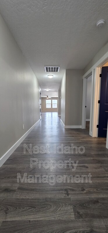 Photo - 157 E Murtaugh Lake Dr