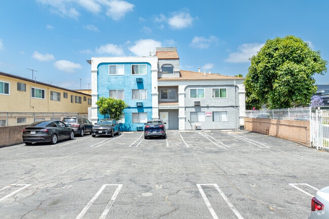 Latitude Apartments