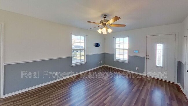 Photo - 1614 S Montgomery St