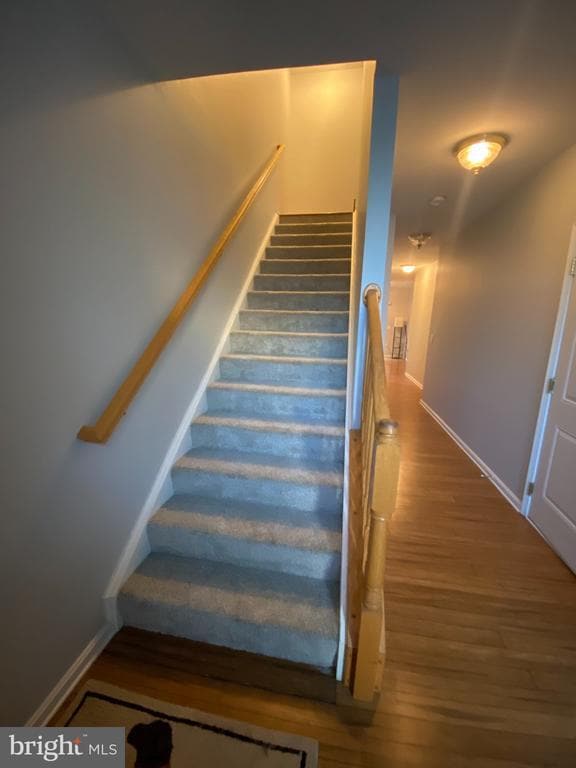 Photo - 123 Swearingen Way