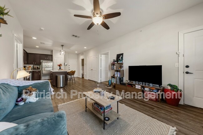 Photo - 1026 Foster Ave