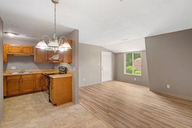 Photo - 511 Poplar St Unidad C