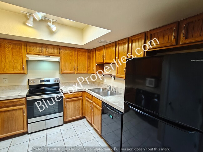 Photo - 3758 E 3rd St