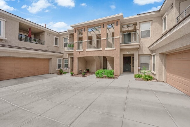 Charming 2 bedrooms 2 Bathrooms in the Amb... - Charming 2 bedrooms 2 Bathrooms in the Amb... House
