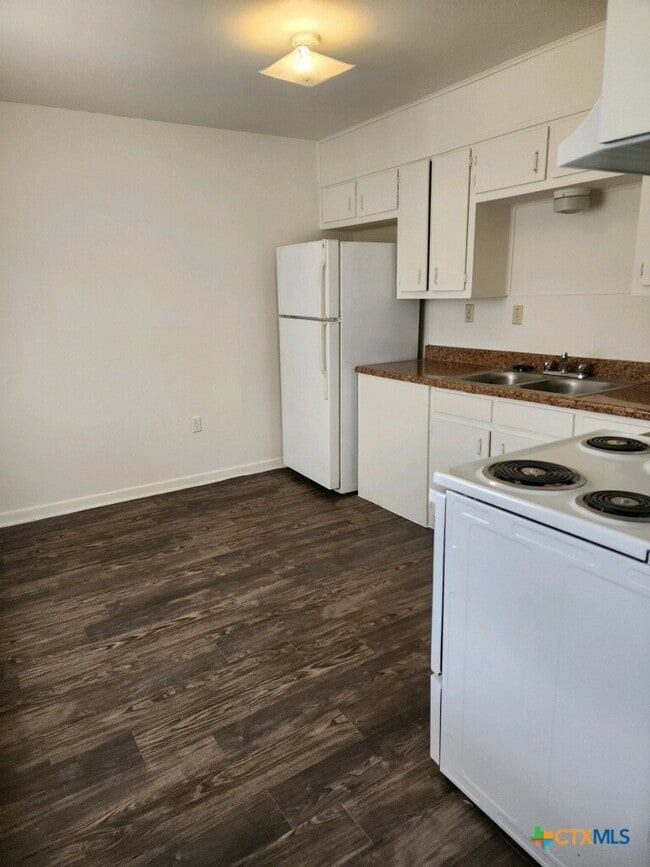 309 Sunset Ln Unidad G