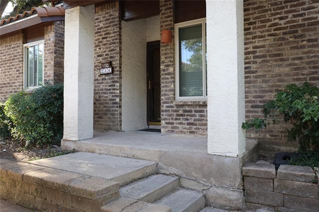 Building Photo - 14151 Montfort Dr Unit 246 Rental