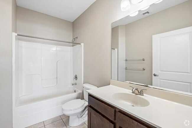 Silverton -2BR, 2BA - 1,114SF - Primary Bathroom