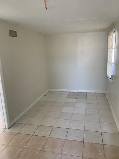 Photo - 2830 NE 7th Terrace Apartamento