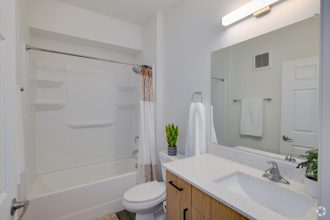 3BR, 2BA - 1,279SF - Bathroom