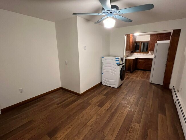 Cocina y sala/comedor - 2 Shaker Rd