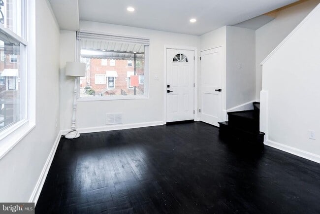 Photo - 4227 Nash St SE