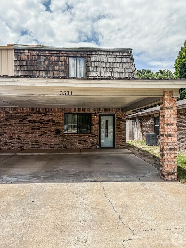 Building Photo - 3531 Central Dr Rental