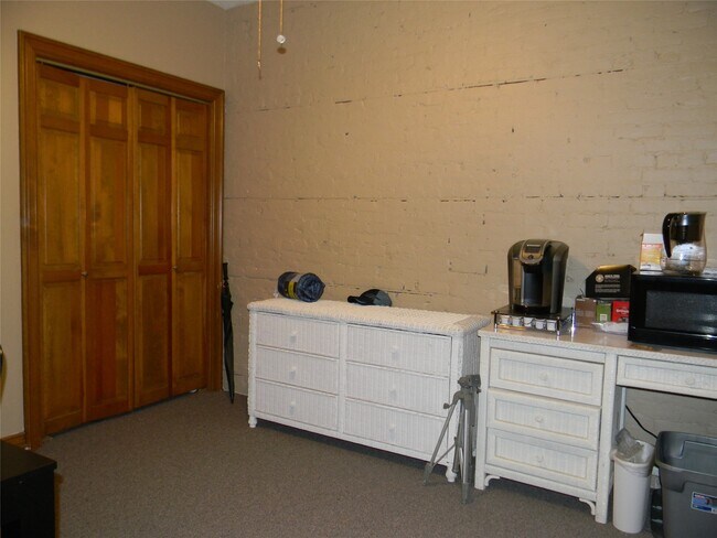 Building Photo - 2315 The Strand Unit 2C