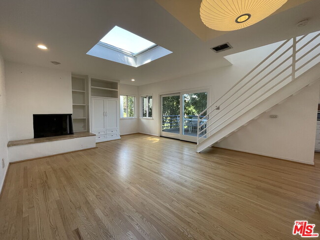 Photo - 6216 Temple Hill Dr