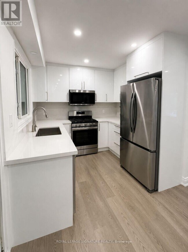 Photo - 932 Elgin St