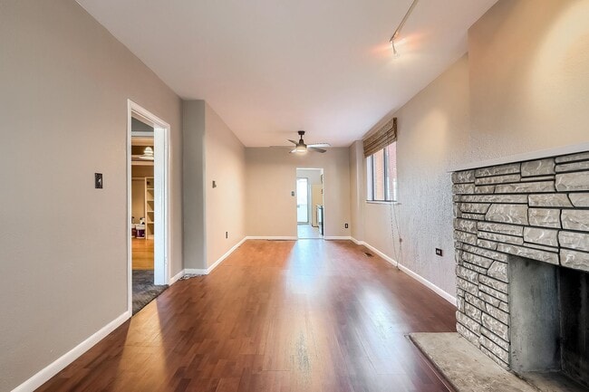Photo - 2136 W 28th Ave