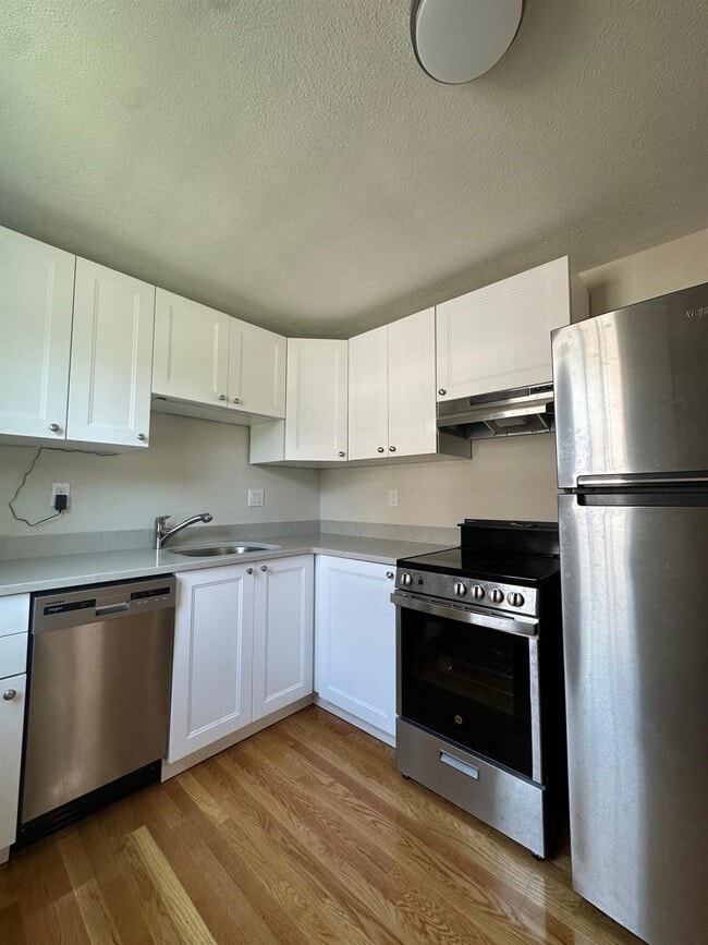 Photo - 184 Broadway St Unit 3